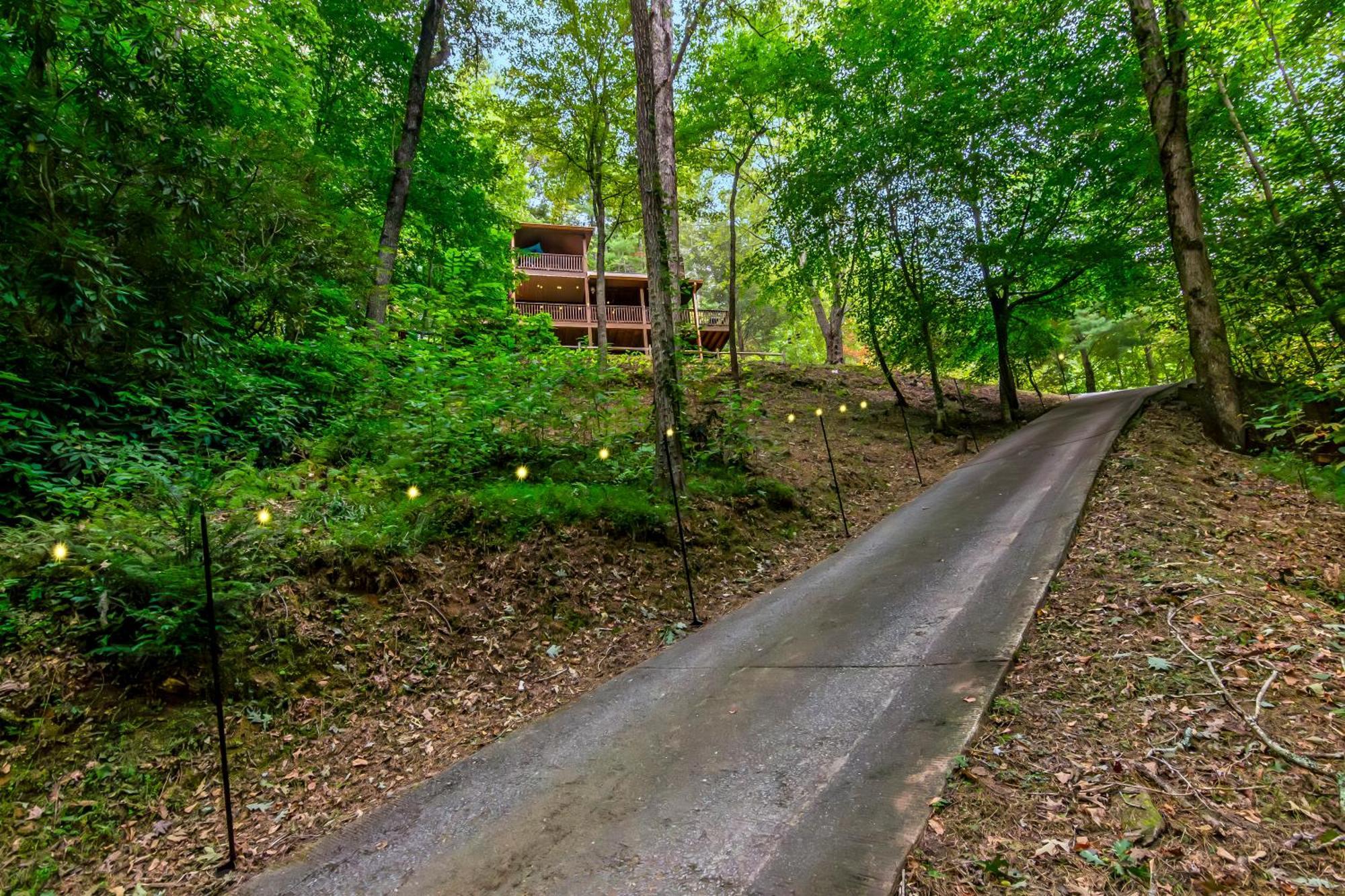 Amazing Creek View Cabin W/ Hot Tub, Firepit & Pool Table Ellijay Zewnętrze zdjęcie
