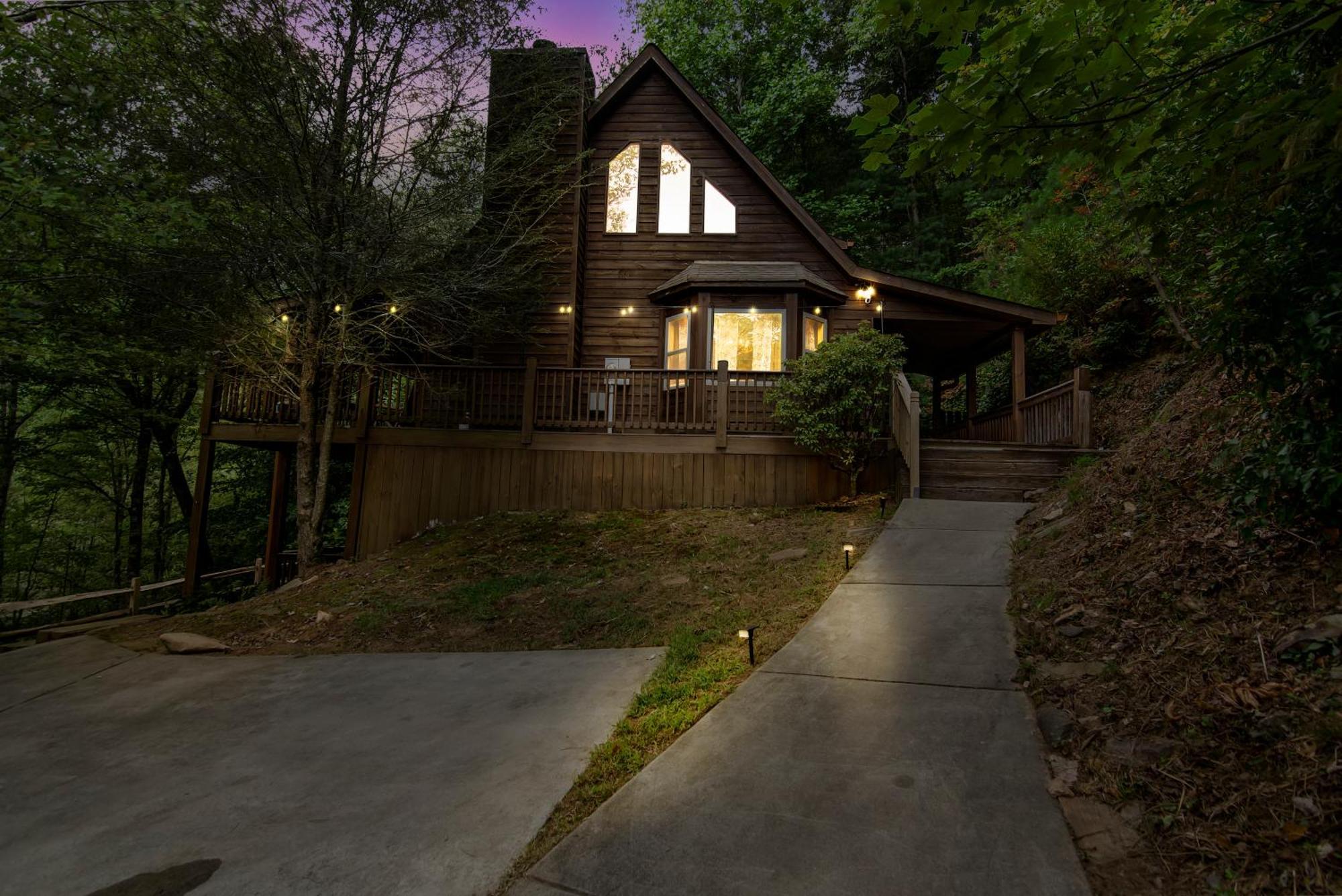 Amazing Creek View Cabin W/ Hot Tub, Firepit & Pool Table Ellijay Zewnętrze zdjęcie