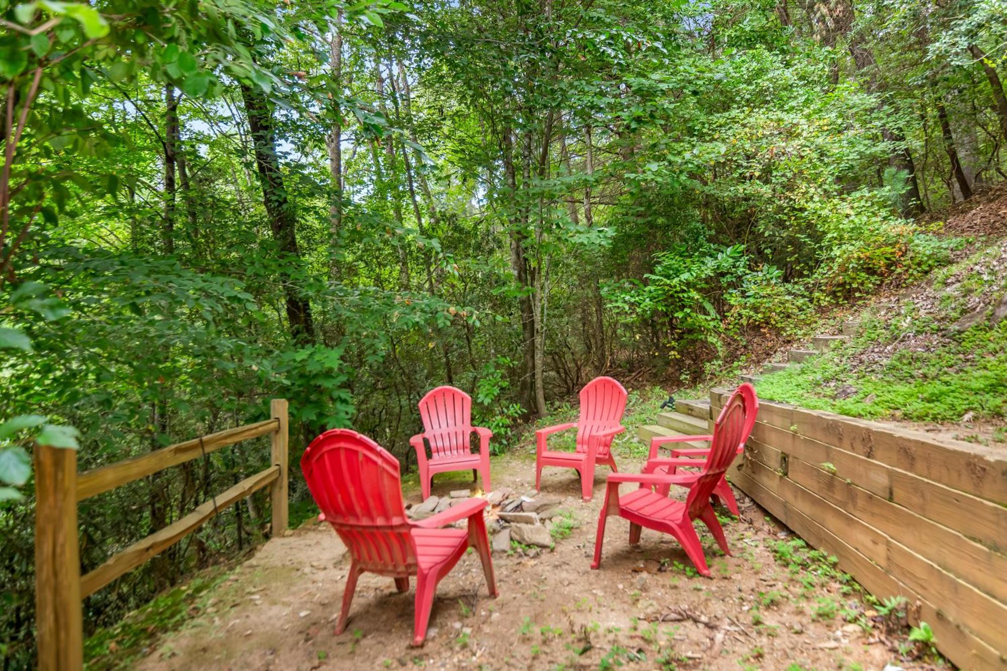 Amazing Creek View Cabin W/ Hot Tub, Firepit & Pool Table Ellijay Zewnętrze zdjęcie