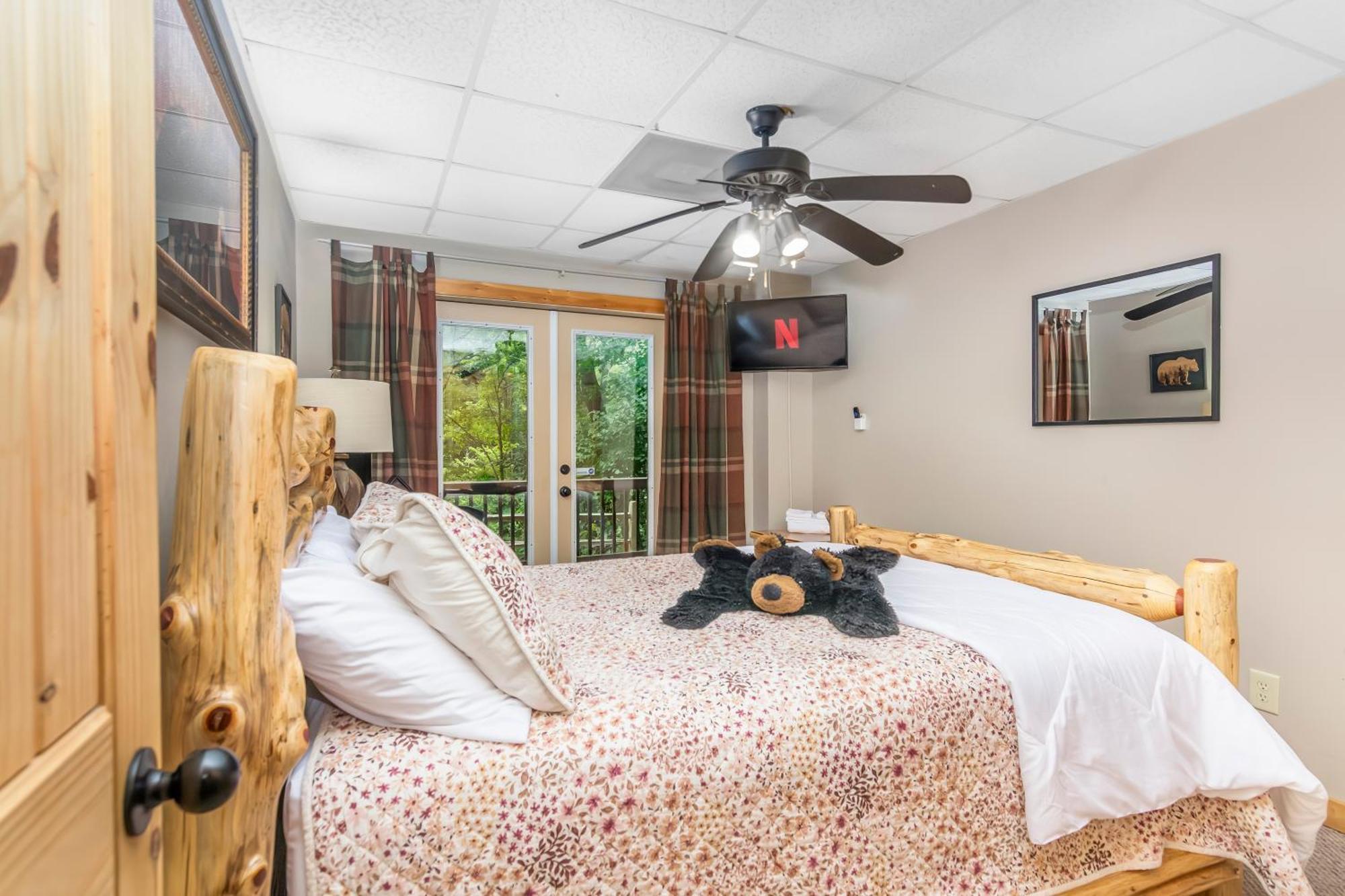 Amazing Creek View Cabin W/ Hot Tub, Firepit & Pool Table Ellijay Zewnętrze zdjęcie